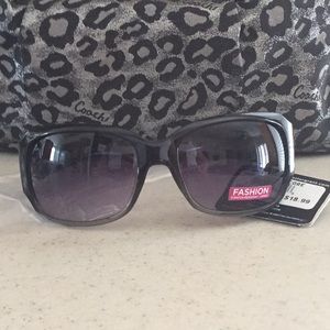 Foster Grant Max Block Contemporary Sunglasses